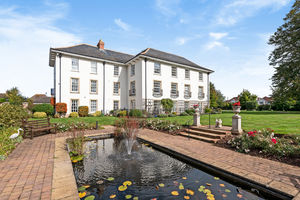 Fullands House and pond- click for photo gallery